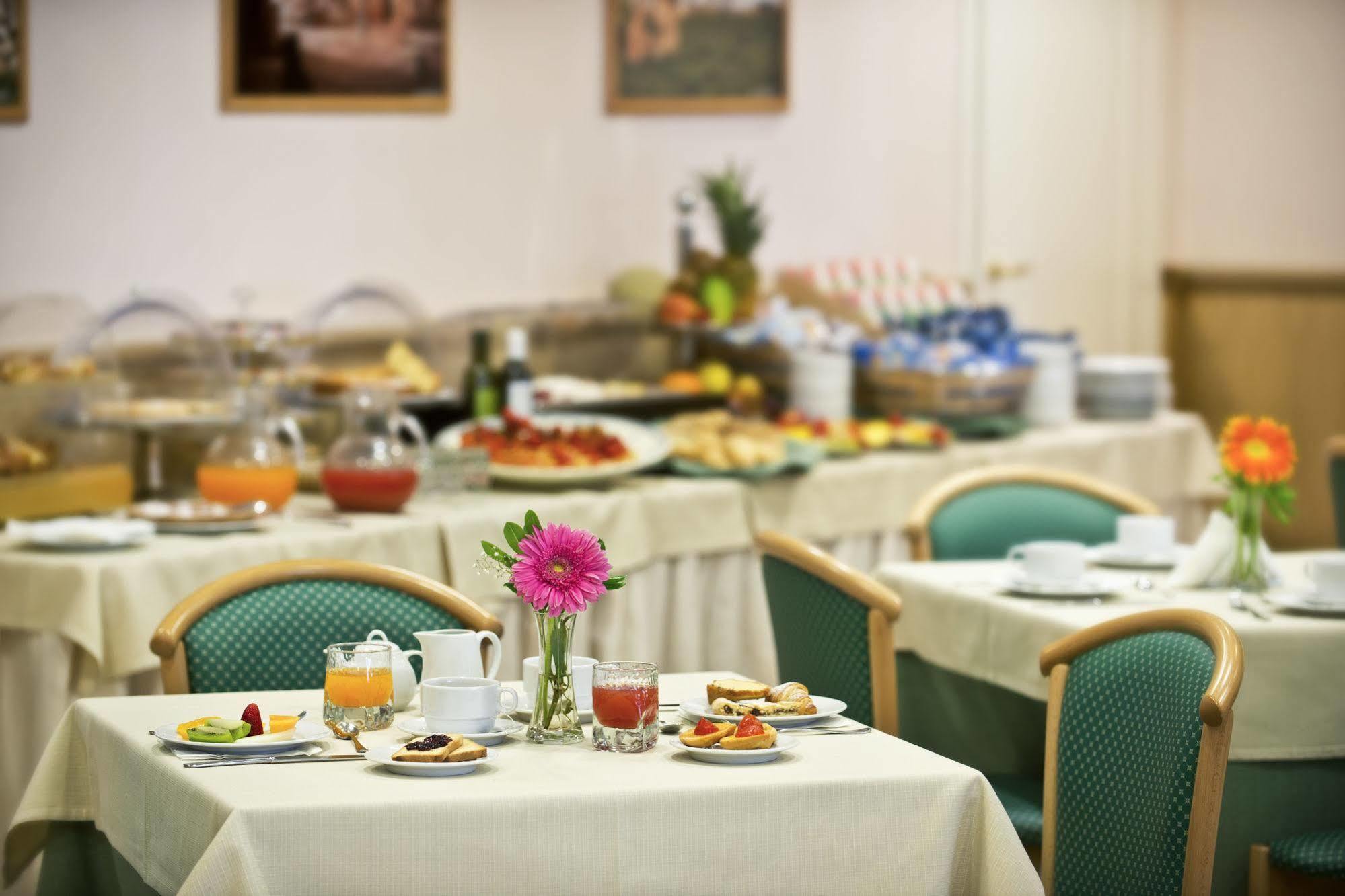 Park Hotel La Grave Кастелана Гроте Екстериор снимка